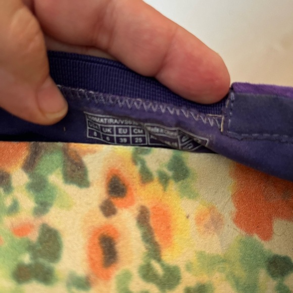 Like new Vionic purple flats - Picture 2 of 6